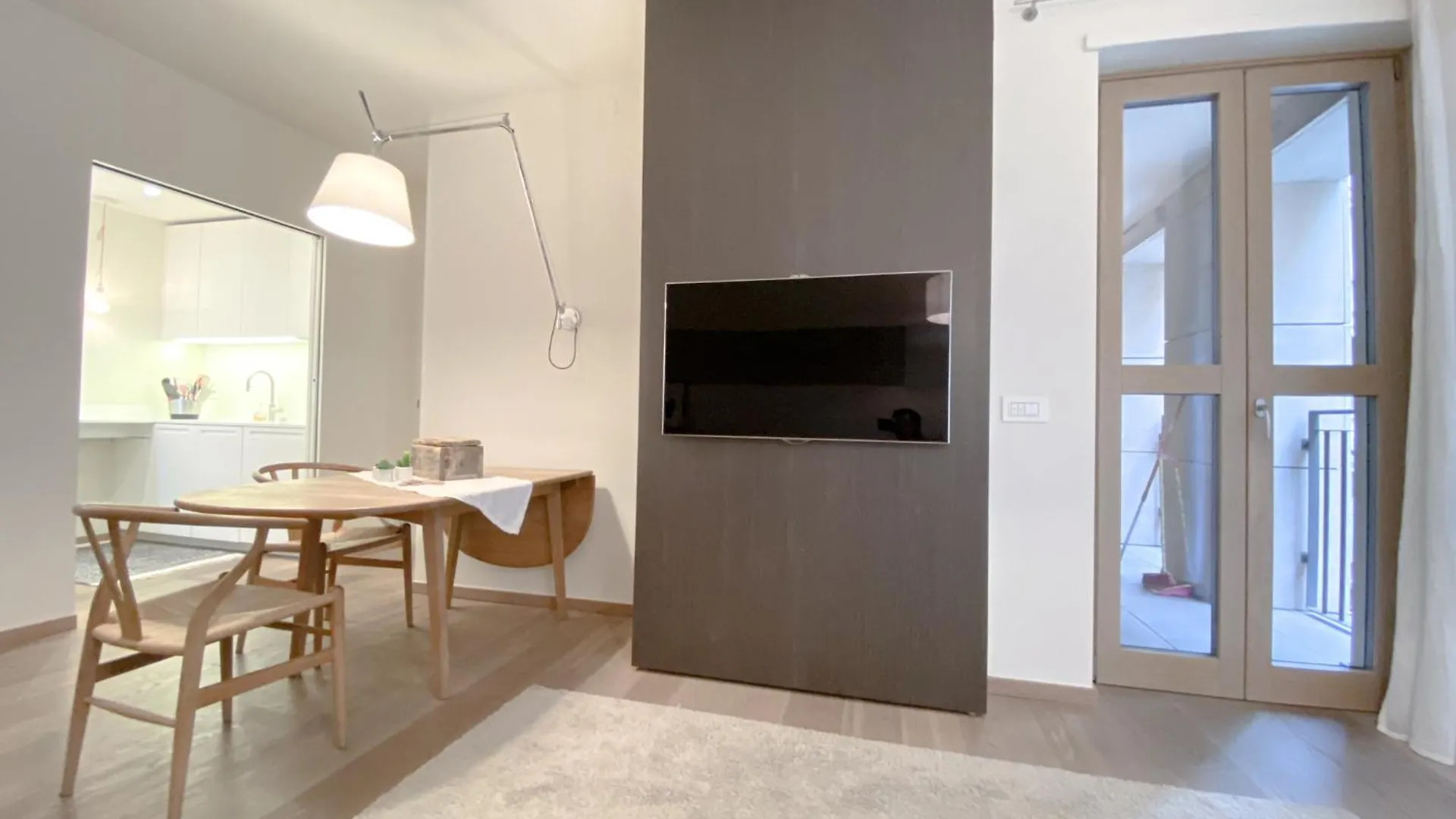 Foro Luxury Home - 2 Camere - 5 Min Dal Duomo Milano 0*,  Italien
